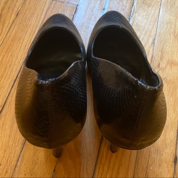 Mona Lisa Black Heels - Picture 3 of 7